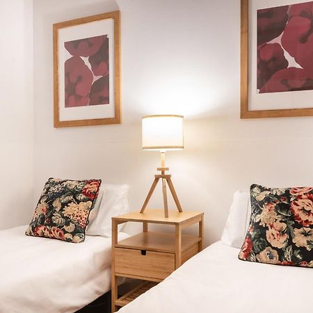 Spacious & Sunny Apt With Terrace In The City Center Βαρκελώνη Εξωτερικό φωτογραφία