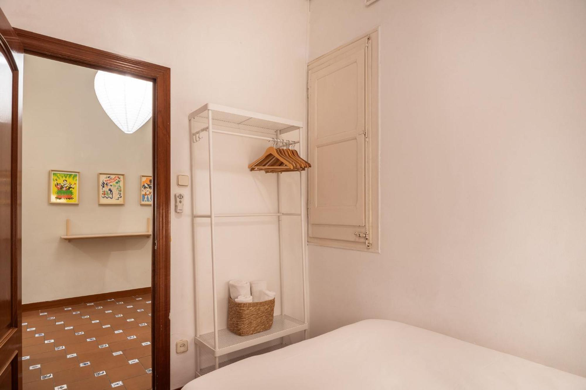 Spacious & Sunny Apt With Terrace In The City Center Βαρκελώνη Εξωτερικό φωτογραφία