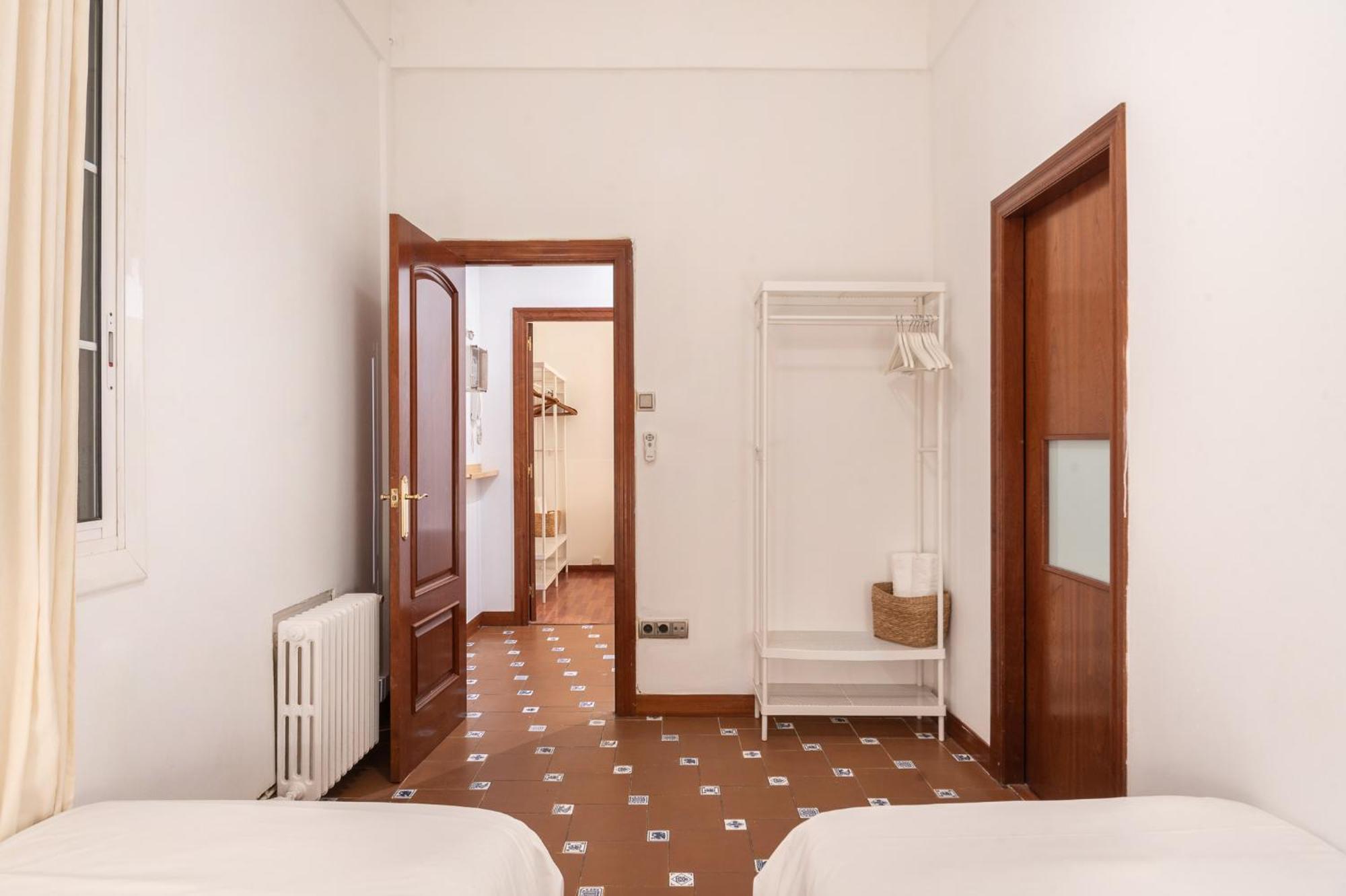 Spacious & Sunny Apt With Terrace In The City Center Βαρκελώνη Εξωτερικό φωτογραφία